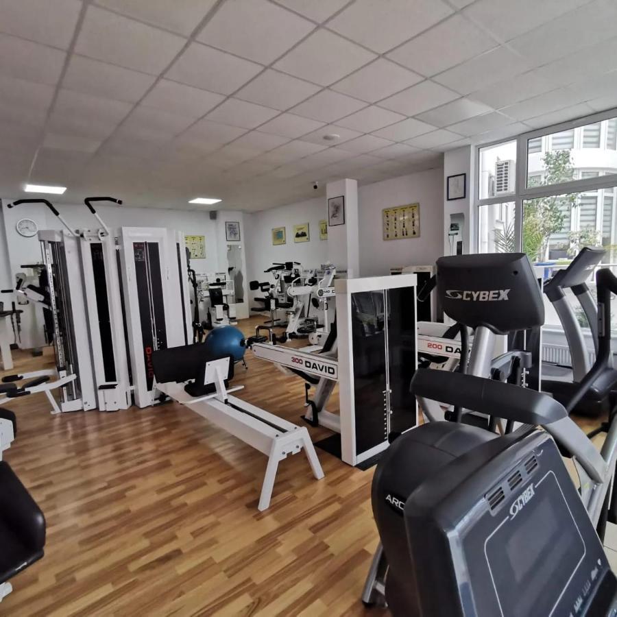 Fitness House With Garden Otel Köstence Dış mekan fotoğraf