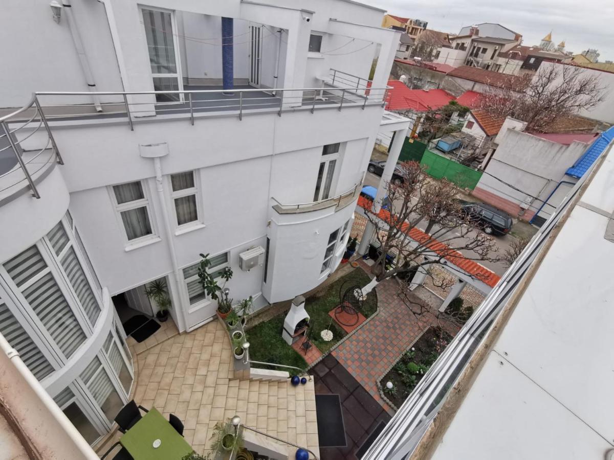 Fitness House With Garden Otel Köstence Dış mekan fotoğraf