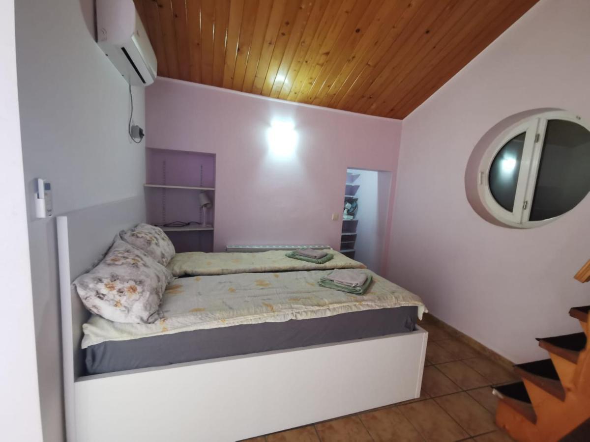 Fitness House With Garden Otel Köstence Dış mekan fotoğraf