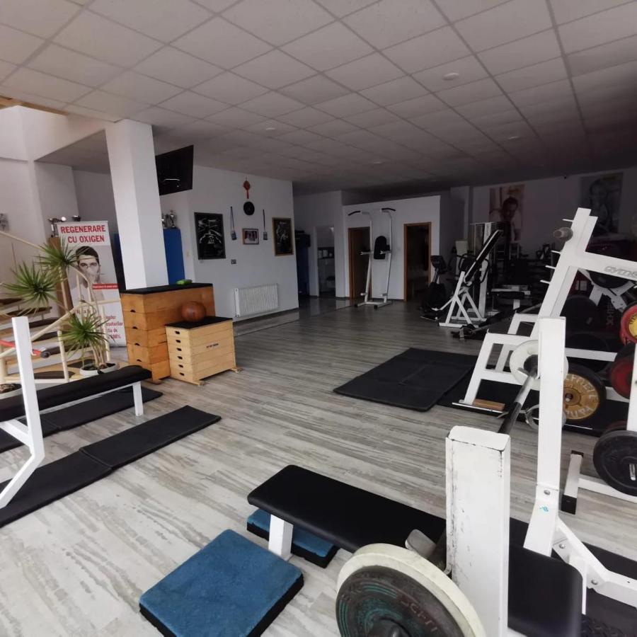 Fitness House With Garden Otel Köstence Dış mekan fotoğraf