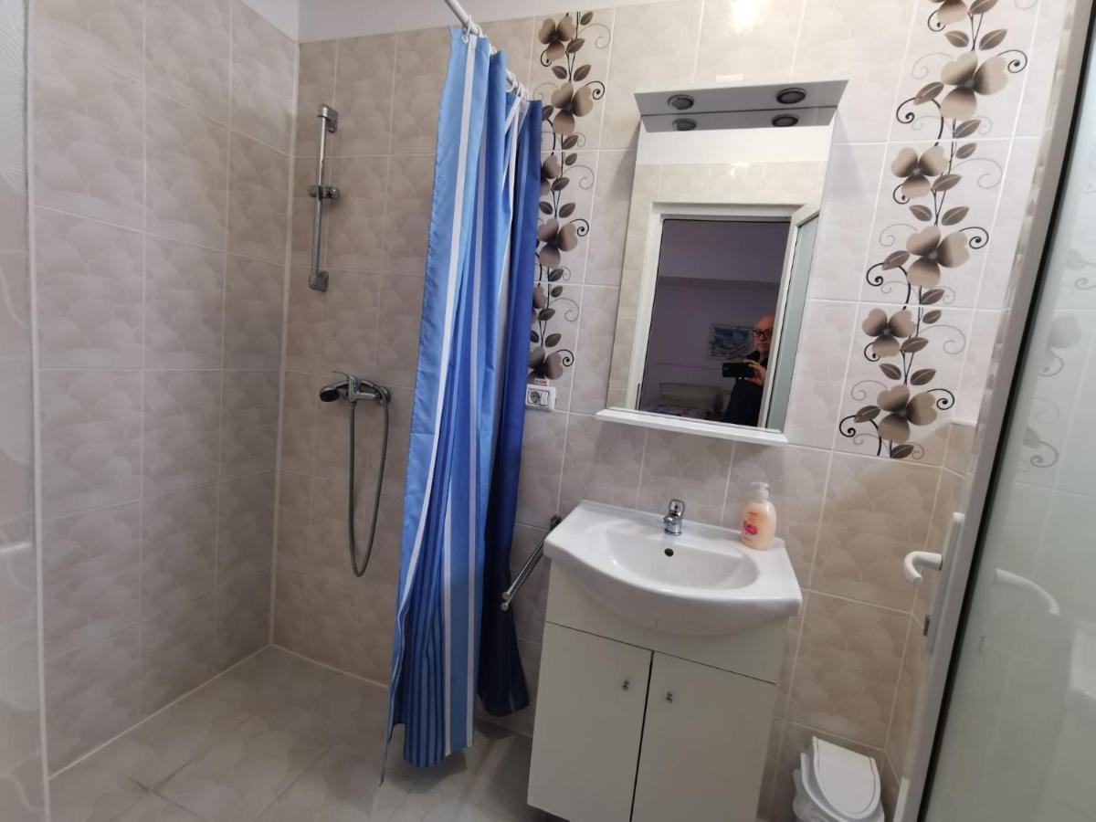 Fitness House With Garden Otel Köstence Dış mekan fotoğraf