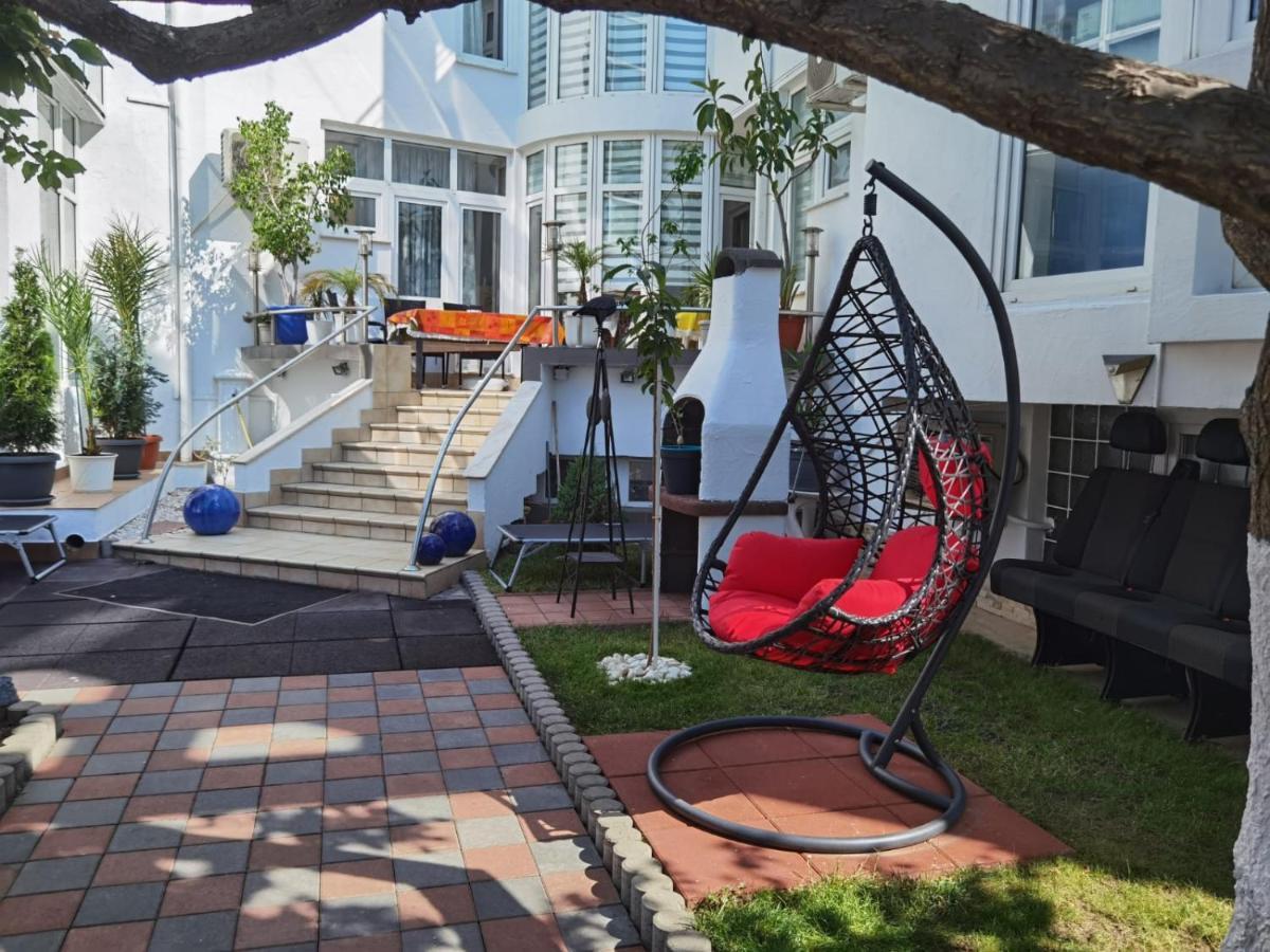 Fitness House With Garden Otel Köstence Dış mekan fotoğraf